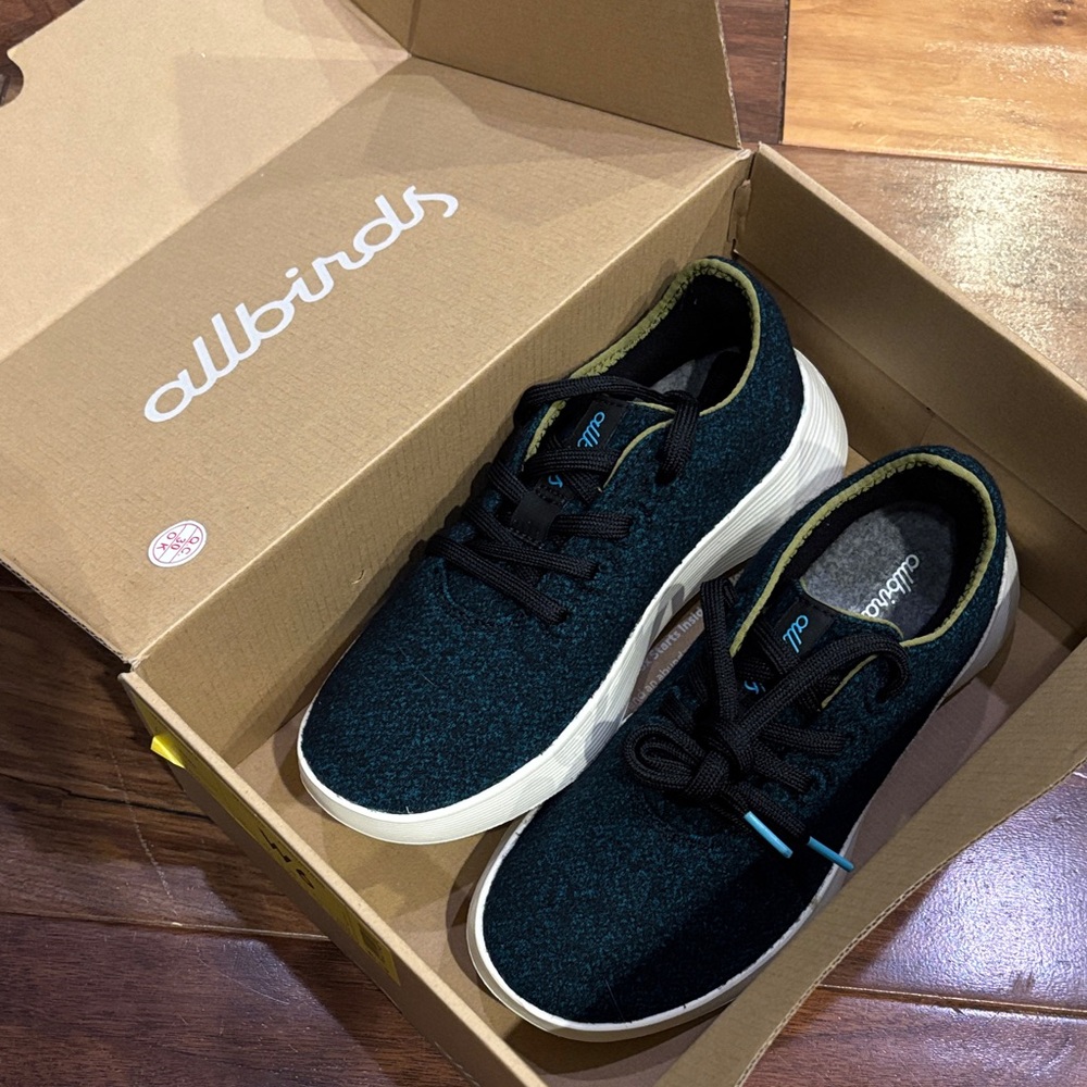 Allbirds brand new Sneakers with White Soles